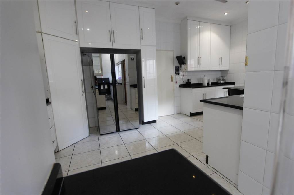 Gallo Manor T4995008 (24)